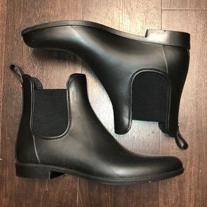 Short Black Rain Boots